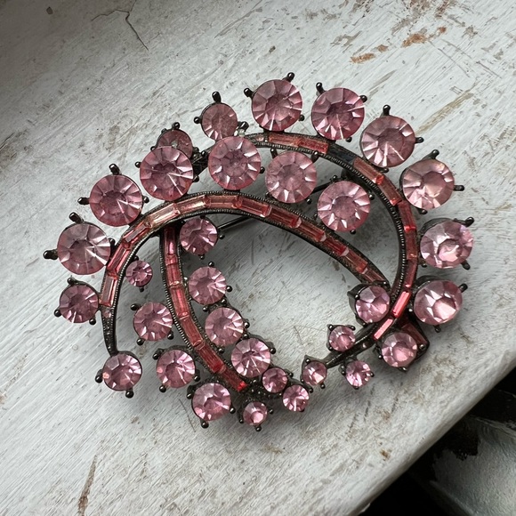 Vintage Pink Rhinestone Brooch - Picture 4 of 6